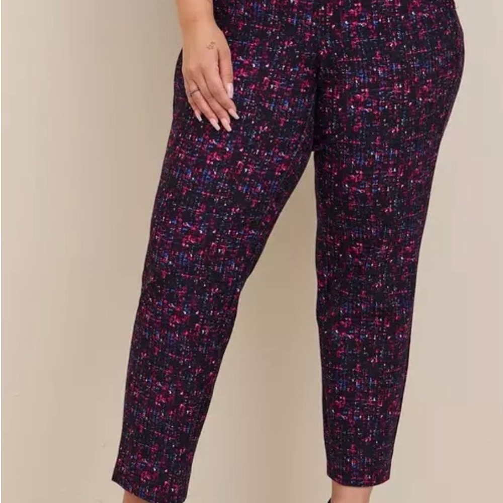 Torrid Pull on Relaxed Taper Studio Luxe Ponte High Rise Pant Size 2R